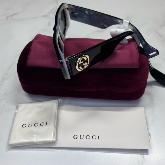 Gucci GG0516S Shiny Bilayer Black White Mother Of Pearl Sunglasses main image 13
